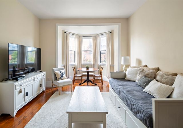 144 Marlborough 5, Boston, MA 02116