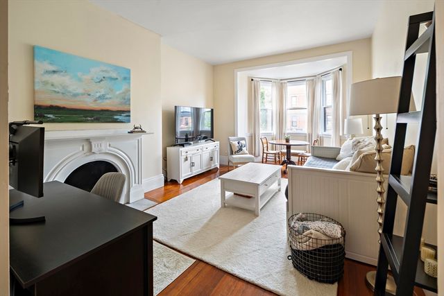 144 Marlborough 5, Boston, MA 02116