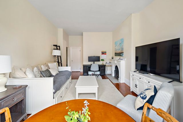 144 Marlborough 5, Boston, MA 02116