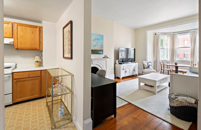 144 Marlborough 5, Boston, MA 02116