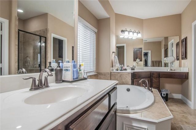 2440 Kingsgate Drive, Little Elm, TX 75068