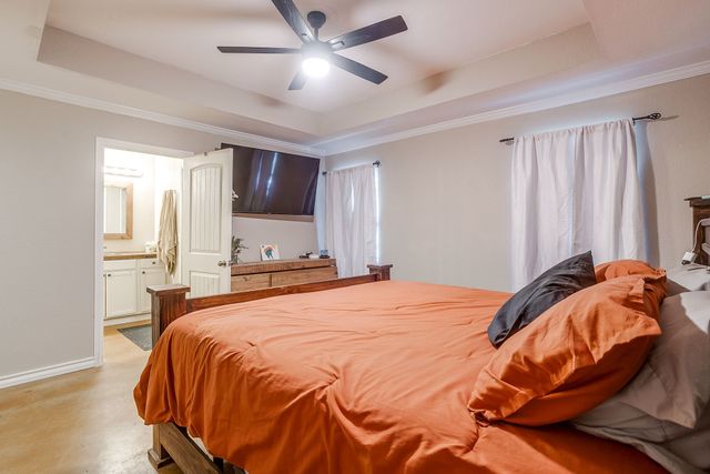 301 Willow Circle, Springtown, TX 76082