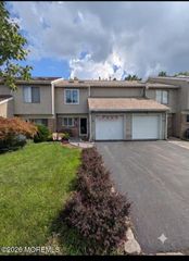 16 Homestead Drive, Matawan, NJ 07747