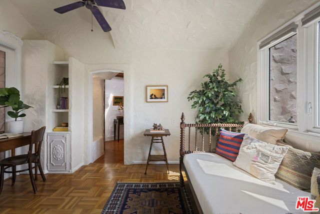 4213 Glenmuir Avenue, Los Angeles, CA 90065