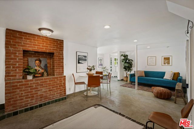 4213 Glenmuir Avenue, Los Angeles, CA 90065