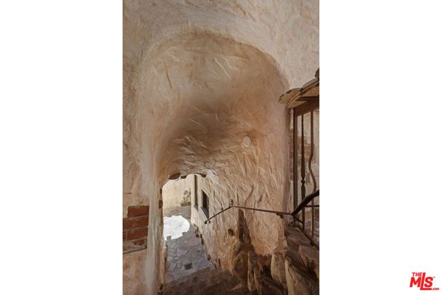 4213 Glenmuir Avenue, Los Angeles, CA 90065