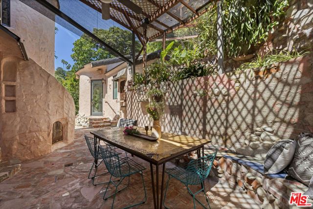 4213 Glenmuir Avenue, Los Angeles, CA 90065