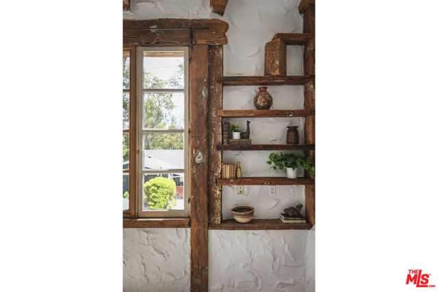 4213 Glenmuir Avenue, Los Angeles, CA 90065