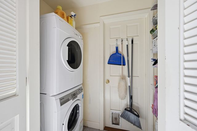 129 Park Ave, Barnstable, MA 02632