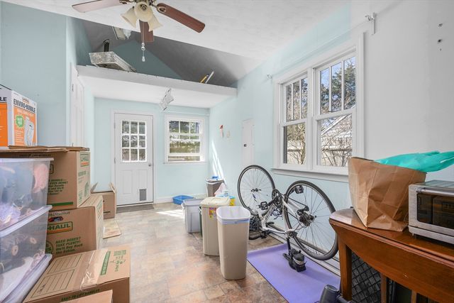 129 Park Ave, Barnstable, MA 02632