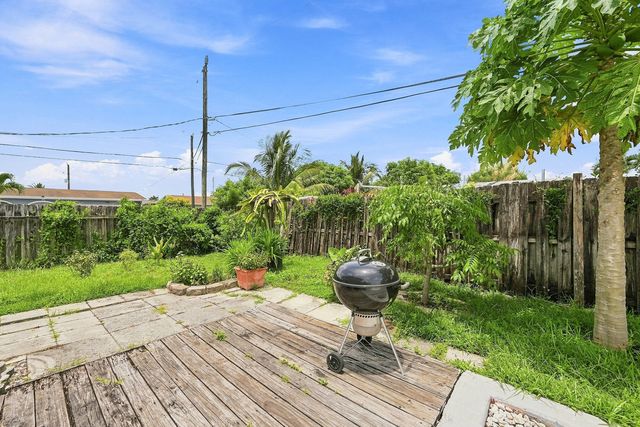 8481 NW 24TH Street, Sunrise, FL 33322