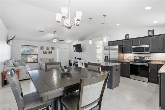 110 SE 39th ST, Cape Coral, FL 33904