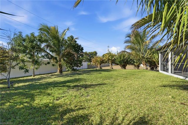 110 SE 39th ST, Cape Coral, FL 33904