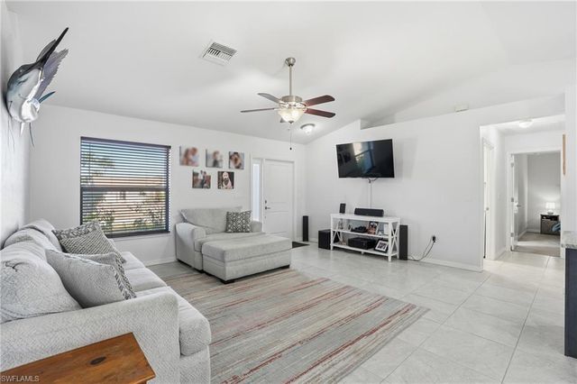 110 SE 39th ST, Cape Coral, FL 33904