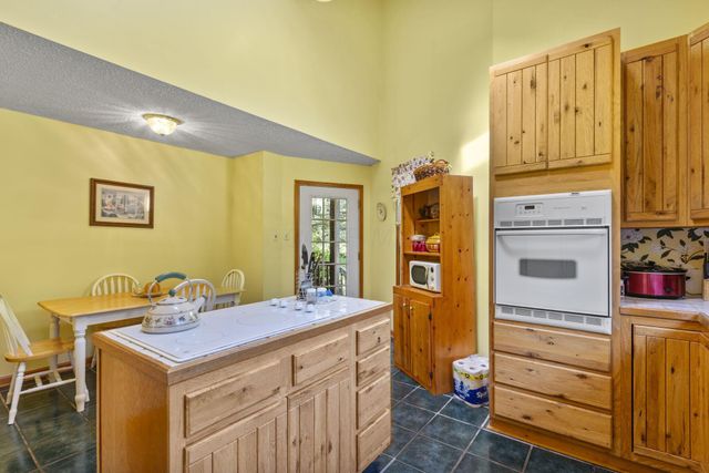 24218 State Route 328, New Plymouth, OH 45654