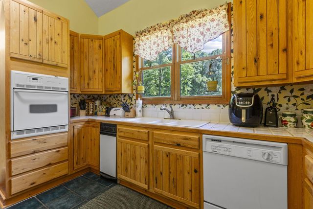 24218 State Route 328, New Plymouth, OH 45654