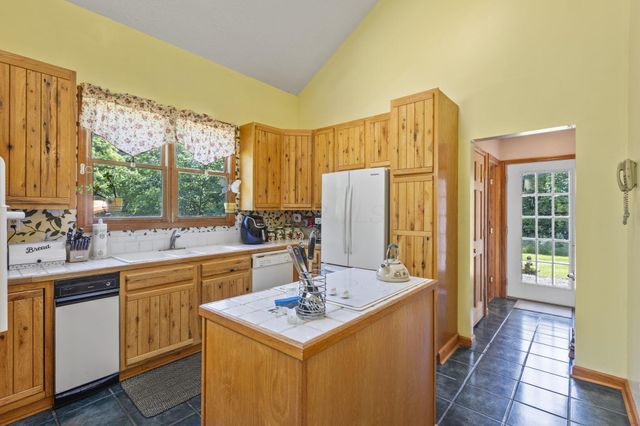 24218 State Route 328, New Plymouth, OH 45654