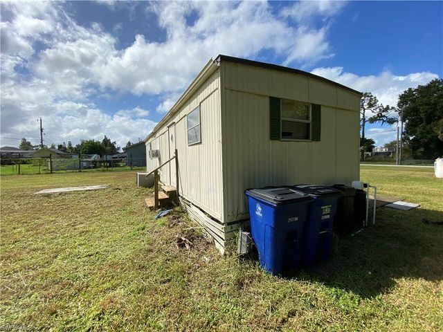 8219 McDaniel DR, North Fort Myers, FL 33917