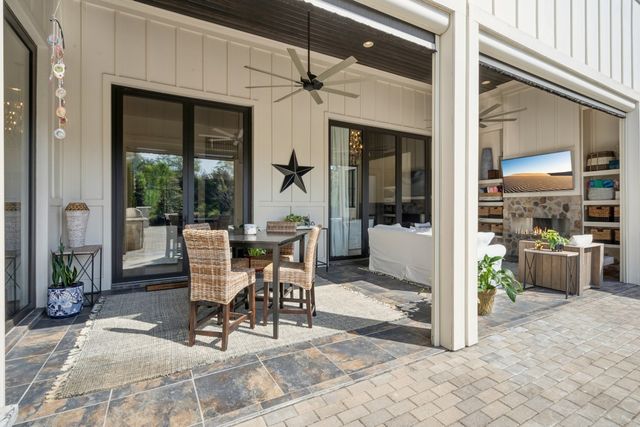 6066 Pelican Way, College Grove, TN 37046