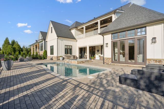 6066 Pelican Way, College Grove, TN 37046