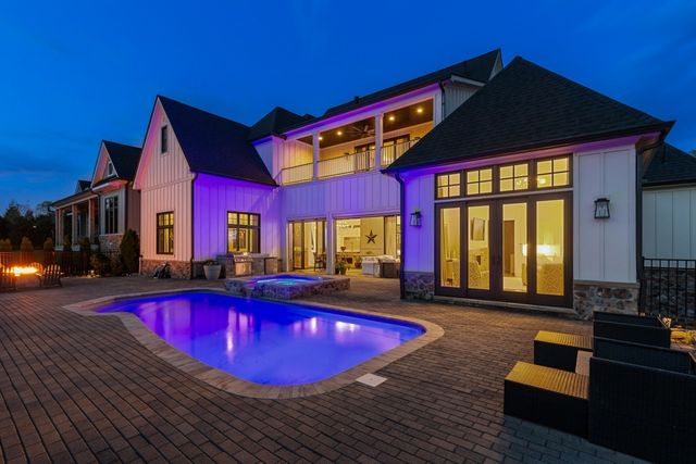 6066 Pelican Way, College Grove, TN 37046