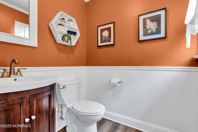 17 Acorn Drive, Middletown, NJ 07748