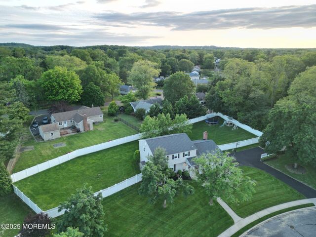 17 Acorn Drive, Middletown, NJ 07748