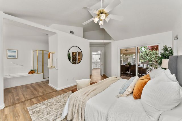 3900 Green Forest Ln, Sacramento, CA 95821