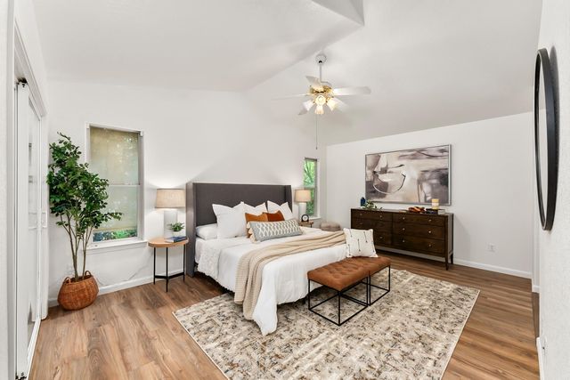 3900 Green Forest Ln, Sacramento, CA 95821