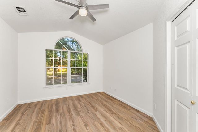 3900 Green Forest Ln, Sacramento, CA 95821