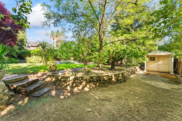 3900 Green Forest Ln, Sacramento, CA 95821