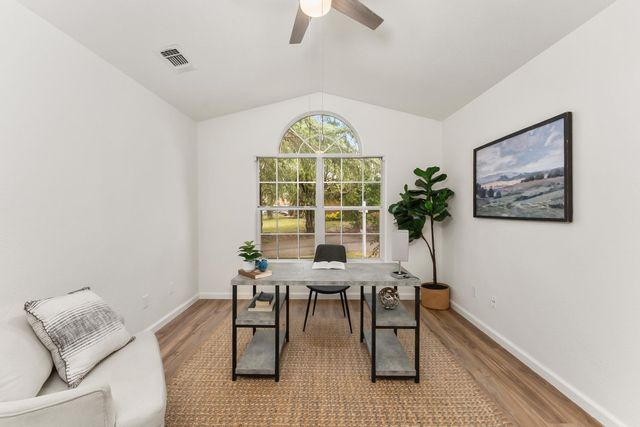 3900 Green Forest Ln, Sacramento, CA 95821