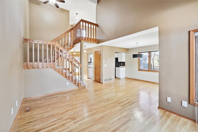 1070 50th Street 12A, West Des Moines, IA 50266