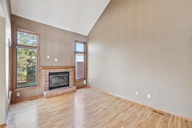 1070 50th Street 12A, West Des Moines, IA 50266