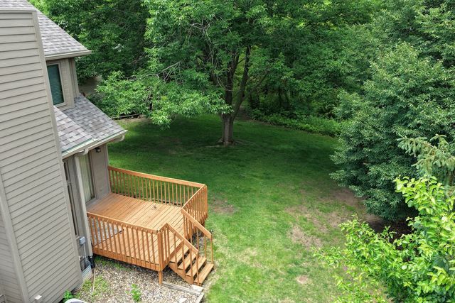 1070 50th Street 12A, West Des Moines, IA 50266