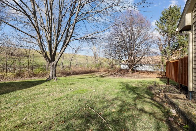 1070 50th Street 12A, West Des Moines, IA 50266