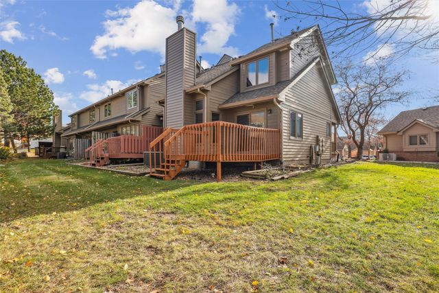 1070 50th Street 12A, West Des Moines, IA 50266