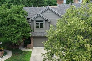 1070 50th Street 12A, West Des Moines, IA 50266