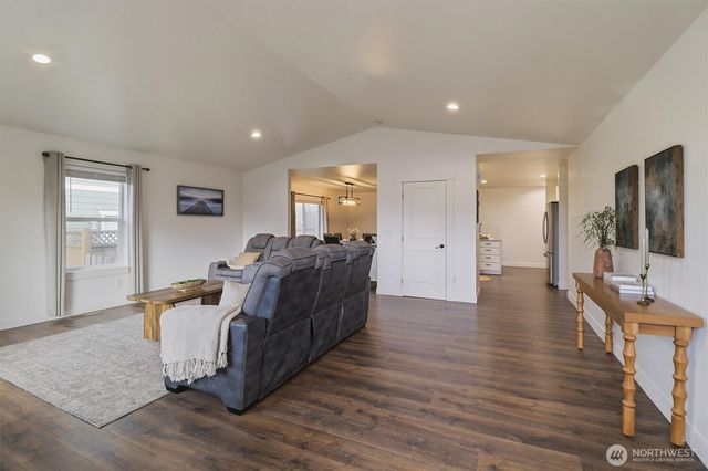 4840 Lighthouse drive, Blaine, WA 98230