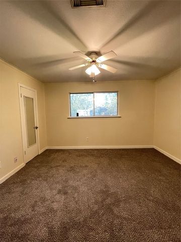 322 Wisteria Street, Richwood, TX 77531