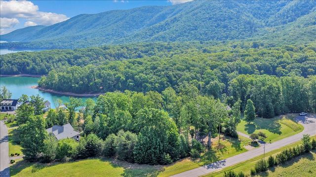 Lot 4 Sweetwater Bay DR, Penhook, VA 24137