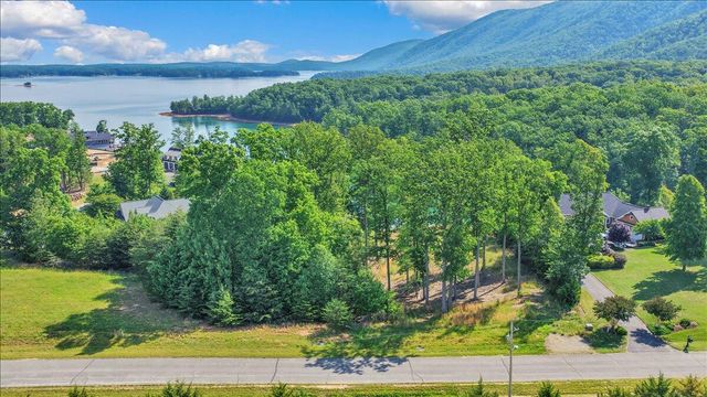 Lot 4 Sweetwater Bay DR, Penhook, VA 24137