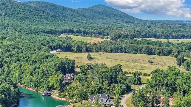 Lot 4 Sweetwater Bay DR, Penhook, VA 24137
