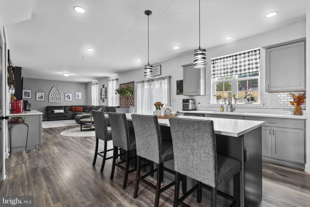 4131 SHANELLE CT, Hampstead, MD 21074