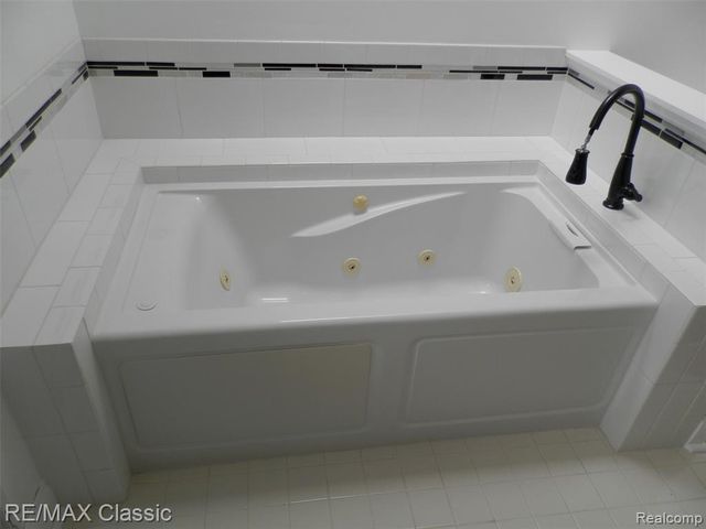 41345 Singh Boulevard, Novi, MI 48375