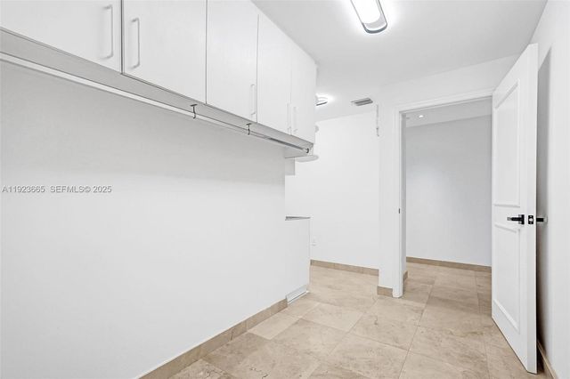 10101 Collins Ave 17A, Bal Harbour, FL 33154