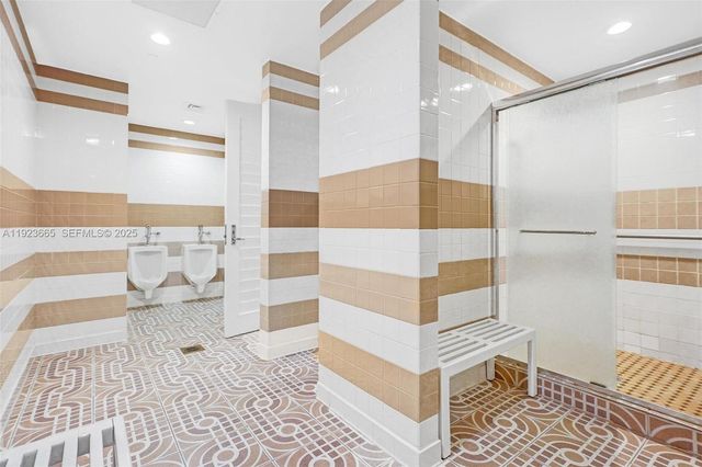 10101 Collins Ave 17A, Bal Harbour, FL 33154