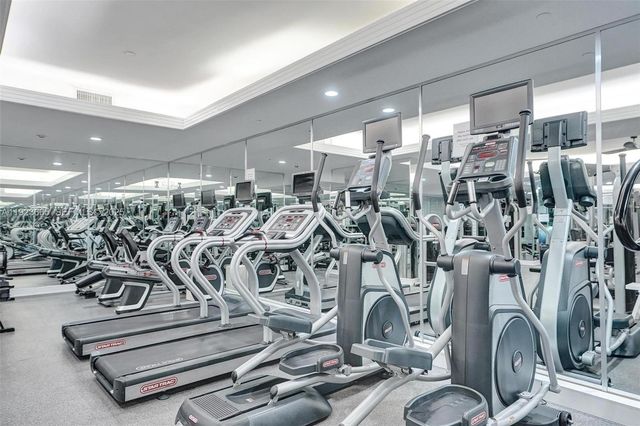 10101 Collins Ave 17A, Bal Harbour, FL 33154