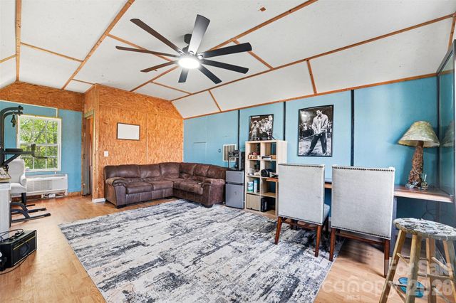 780 Saint James Church Road, Newton, NC 28658