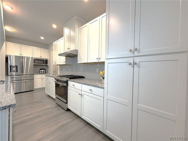 38 Sierra Drive, Amherst, NY 14228